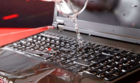 Спасите свой ноутбук от повреждения водой